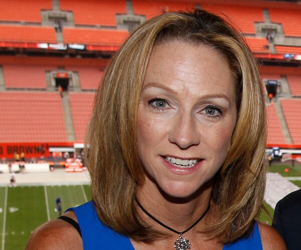 Beth Mowins 'Monday Night Football' Call an Historic Replay
