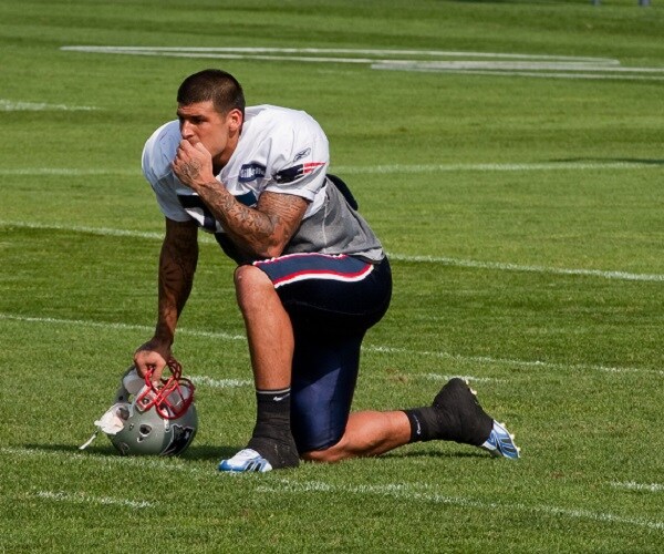 Aaron Hernandez Suicide Notes Released by His Attorney