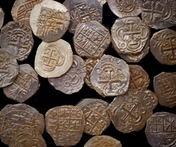 $1M in Gold Coins From 1715 Shipwreck on the Market