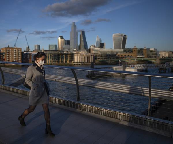 UK Closes Down Social Life as Coronavirus Outbreak Accelerates