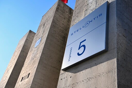 Carmaker Stellantis Secures Supply of Battery-grade Lithium