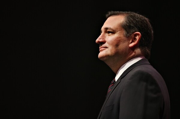 Ted Cruz Proves He's a Top-Tier Contender at Fundraising