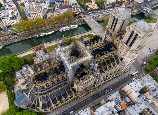 France to Hold Daylong Tribute to Notre Dame Firefighters