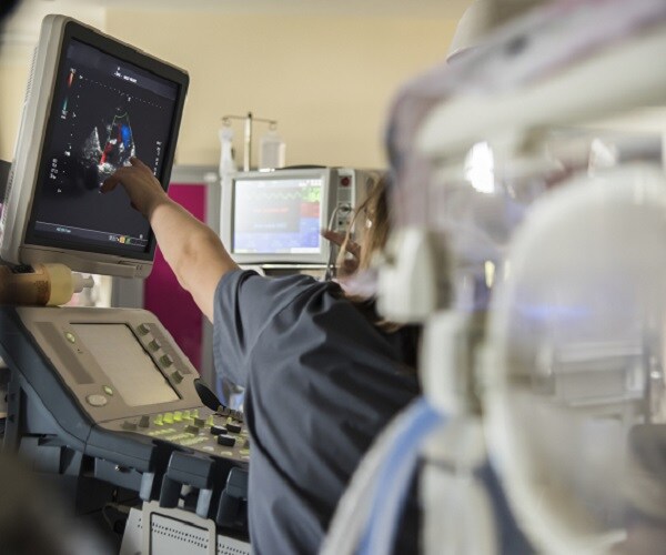 UK Hospital Baby Deaths: Neonatal 'Professional' Arrested in 8 Murders, 6 Attempts