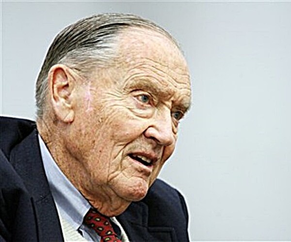 John Bogle: Demise of Fiduciary Rule Would Be 'Step Backward' for Nation