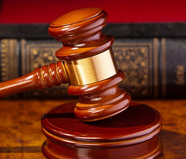 US Judge Allows Trump to Proceed With Govt Employee Buyout