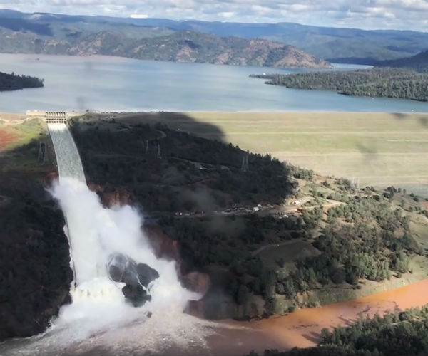 Immediate Evacuations Ordered Below Damaged California Dam