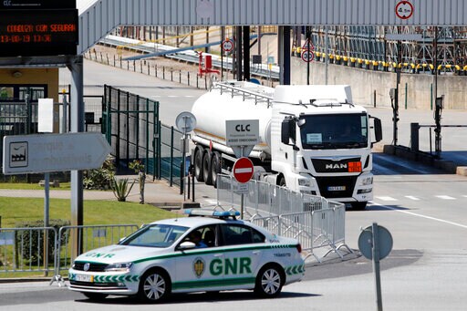 Striking Portuguese Truckers Defy Gov't Order to Deliver Gas