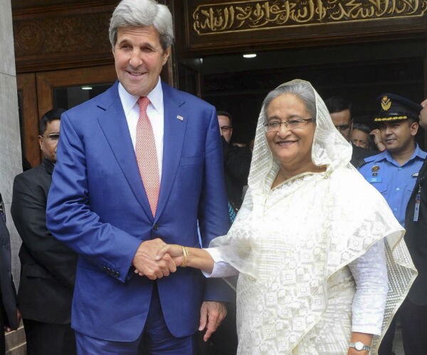 Kerry Urges Bangladesh to Step up Efforts Against Terrorism