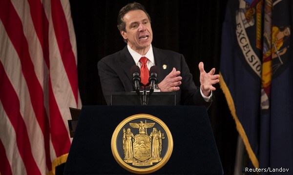 Cuomo Hires GOP Strategist as Adviser