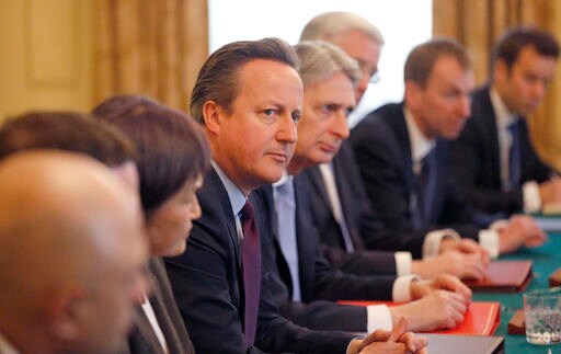 UK's Cameron: Trump Deserves Respect but Is Wrong on Muslims