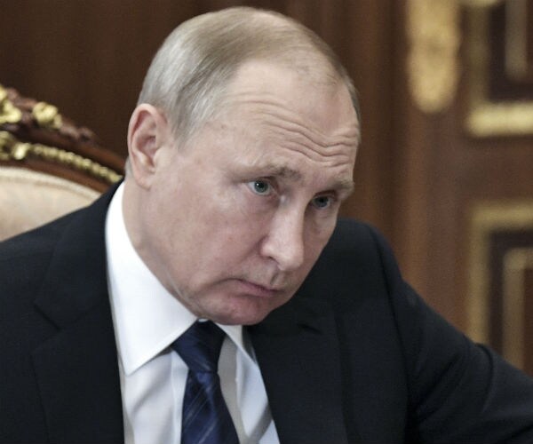 Putin Sets July 1 for Vote to Extend His Rule for Years 