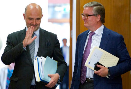 EU Holds off on Legal Action against Italy over Debt