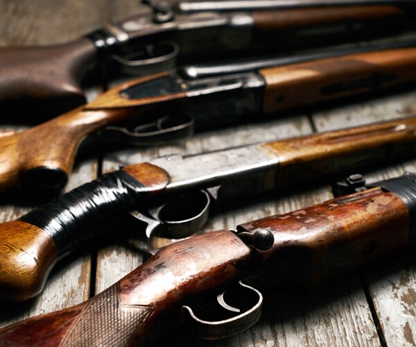 Swiss Diehards Defy Rifle Reform as Trump Pushes Gun Remedy 