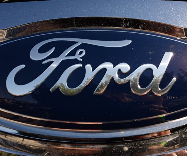 Ford to Sell Driverless Cars to Public by 2025, CEO Says
