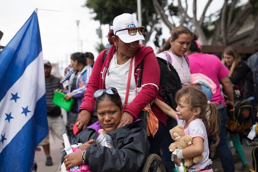 US Says Border Crossing Didn't Have Room for Asylum Seekers
