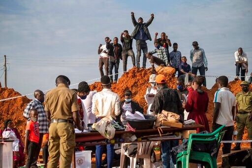 Ugandan President Reported Leading in Early Election Results
