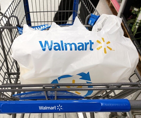 Walmart Trailed Supermarkets Amid Peak Panic-Buying