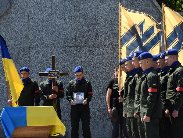 Russia Brands Ukrainian Steel Plant Defenders Terrorists