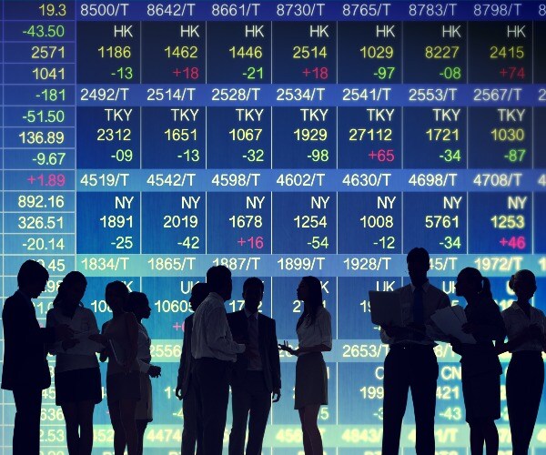 Shares Rally, Retail Surge Drives Silver to 8-Year High