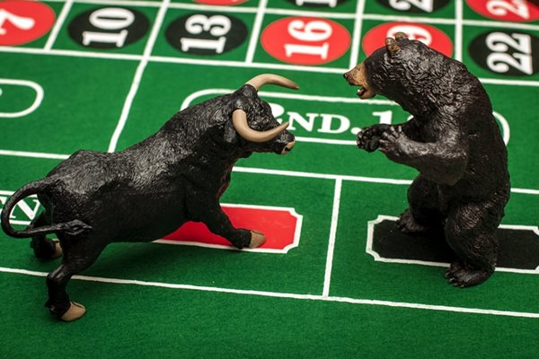 Marc Faber Warns of 'Stealth Bear Market' in US