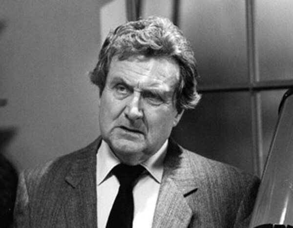 Patrick Macnee Dies: Stylish 'Avengers' Star in '60s Was 93