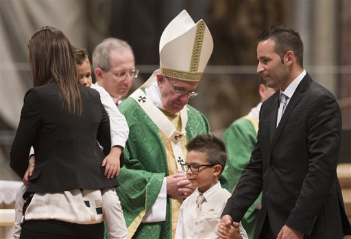 Pope Urges Prejudices be Put Aside at Start of Family Synod