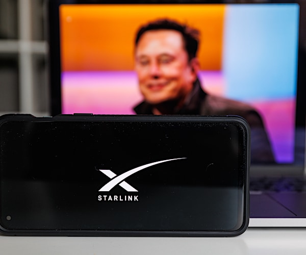 Trump to Talk to Musk About Restoring Internet in Iran