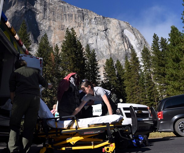 El Capitan Rock Fall Hits Man Driving Out of Yosemite Park