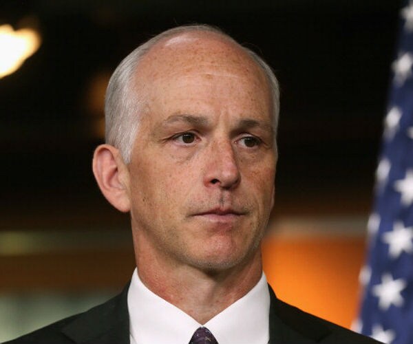 Rep. Smith: US Wrong to Base Nuke Strategy on Button Size