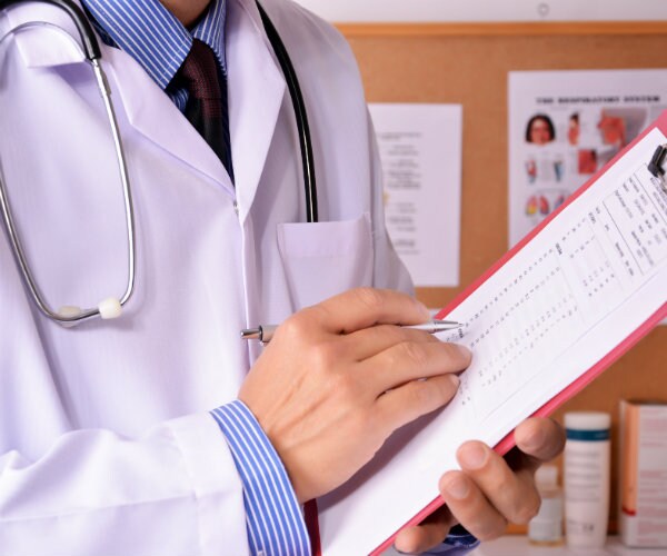 New Way to Treat Lupus Begins Final Trials 