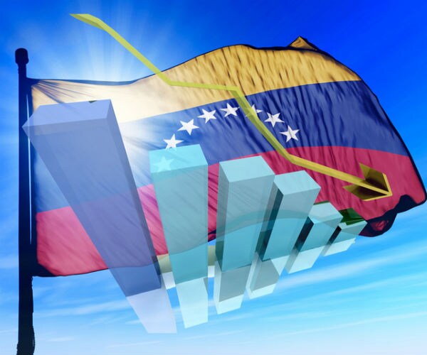 Venezuela's Gold Reserves Tumble 25 Percent Amid Economic Crisis