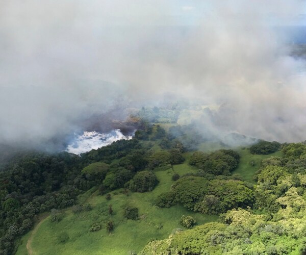 Hawaii's Green Lake Dries Up as Lava Flows In