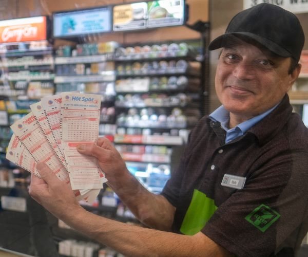 Mega Millions Hits $565 Million