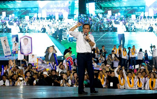Thai Parties Hold Final Campaign Rallies before Election