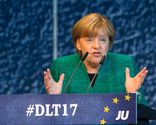 Merkel Supports German Coalition with Greens, Free Democrats