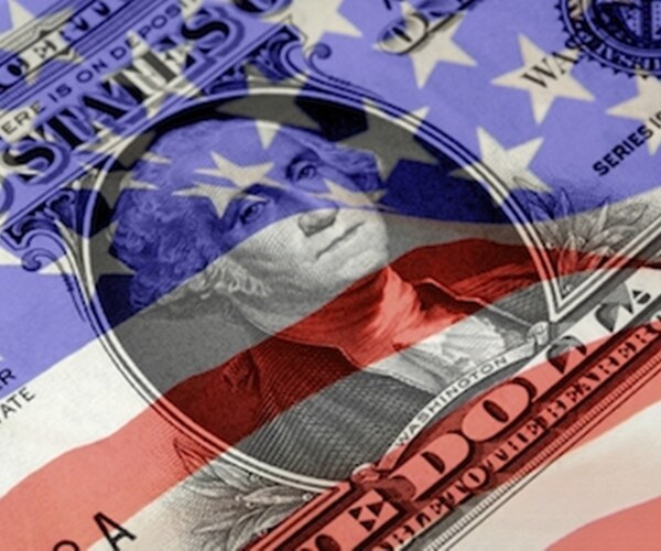 Allianz's El-Erian: Strong US Dollar Biggest Risk in 2017