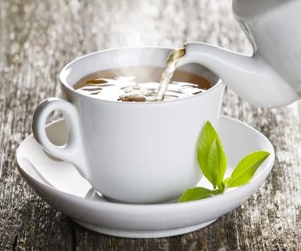 Hot Tea Tied to Lower Glaucoma Risk