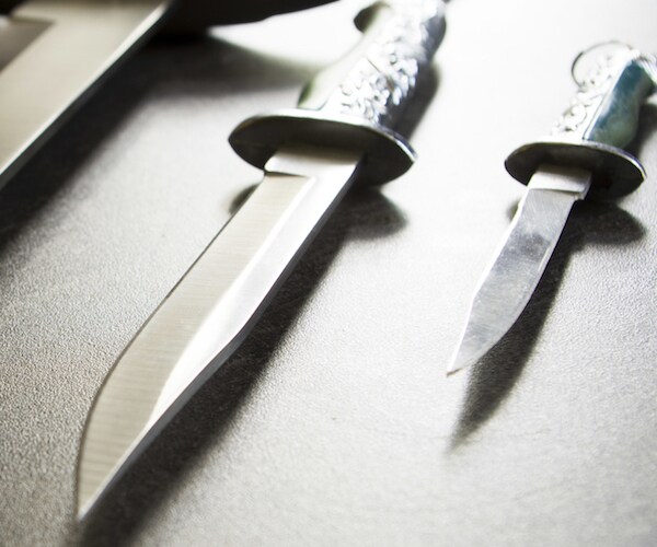 Knives Home Delivery Ban in London After Rise in Stabbings