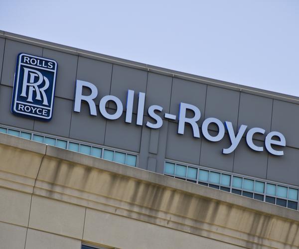 Rolls-Royce Plans $1.9B Share Issue to Bolster Finances, Sources Say