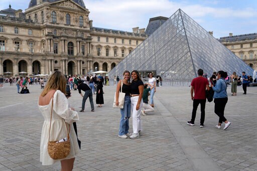 French Tourism Better than Pre-COVID, Despite Climate Woes