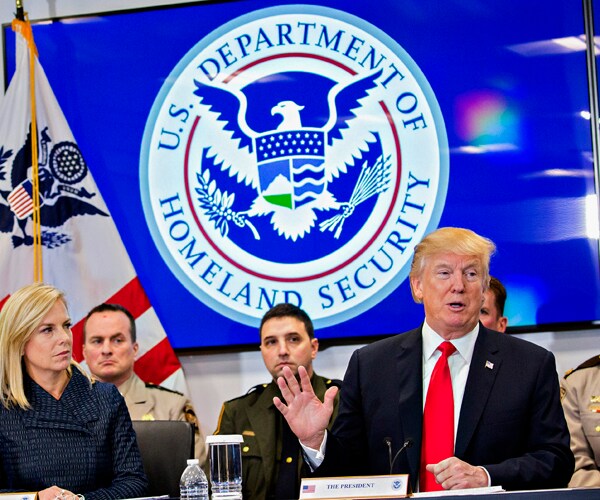 DHS: Muslim Male Immigrants in US Need 'Long-Term' Monitoring