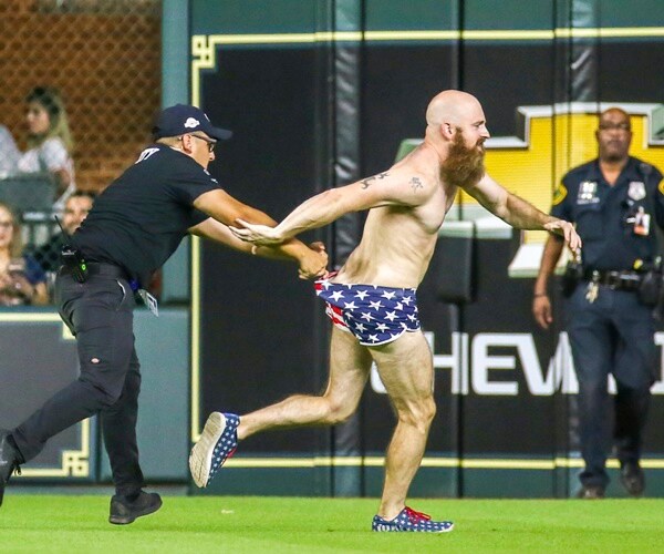 Marine Vet Streaked in Flag Underwear at MLB Game to Help Fellow Vets