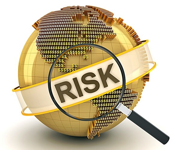 Analyzing global financial risk,