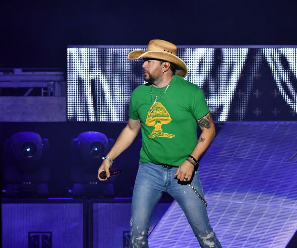 Jason Aldean Returns to Las Vegas a Week after Mass Shooting