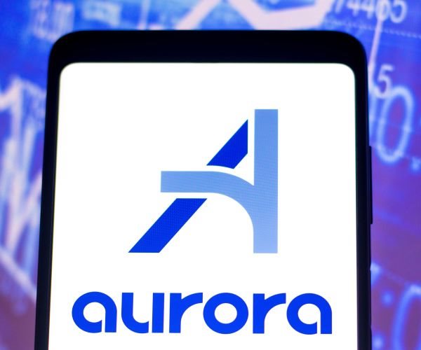 Self-Driving Company Aurora Mulling Sale to Apple or Microsoft