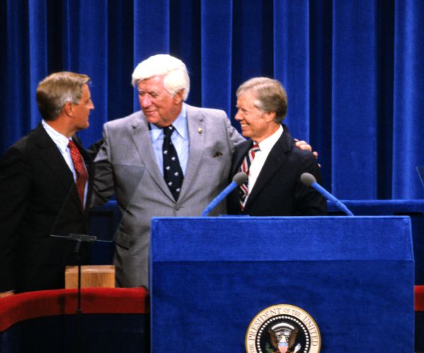 Pence Can Help Outsider Trump by Following Mondale's Example