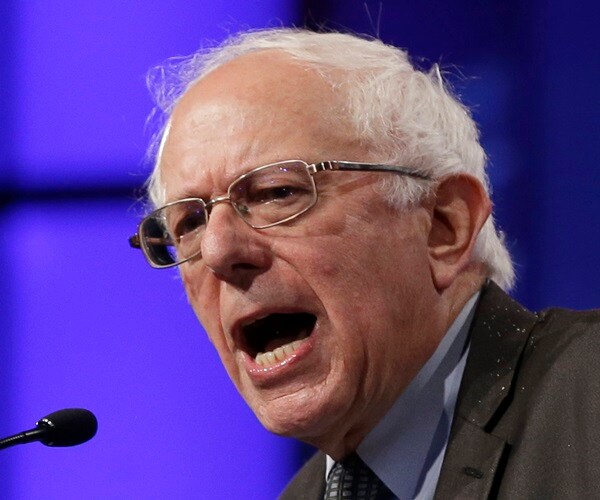 Sanders Vows to Release Medical Records After Heart Attack