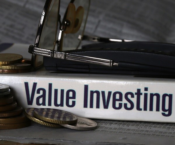 Zacks: 3 Value Stocks Poised to Surge in New Year