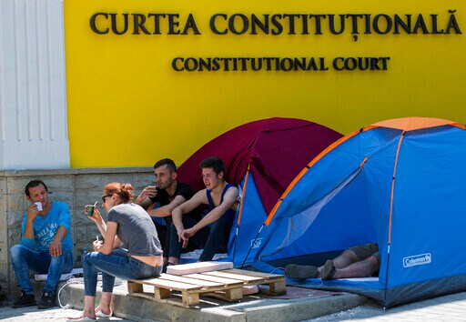 Moldova's Constitutional Court Judges Resign